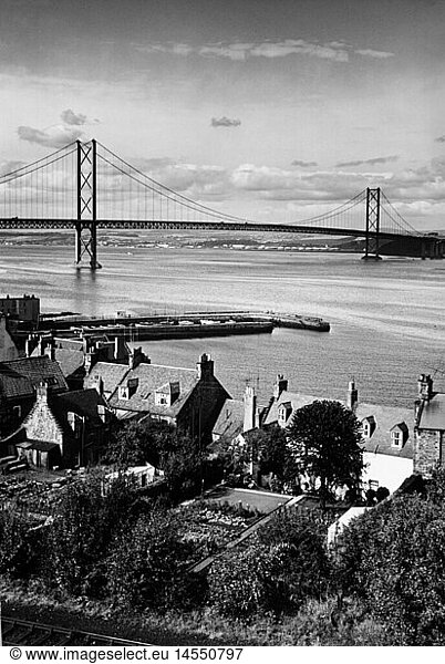 geography / travel  Great Britain  transport / transportation  street  bridges  Forth Road Bridge  bridge over river Firth of Forth  Scotland  1960s  60s  20th century  historic  historical  Western Europe  Scotland  building  buildings  architecture  highway  motorway  West Lothian  New Forth Bridge