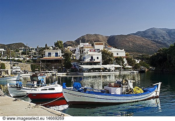 geography / travel  Greece  Island Crete  Sissi  harbour  harbour  fishing boats  houses  Mediterranean