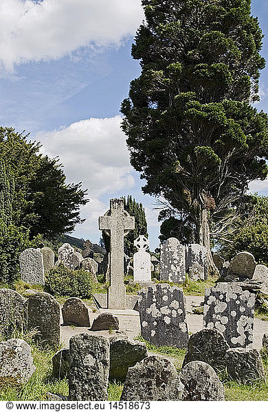 geography / travel  Ireland  Glenalough  churches / monasteries  built: 6. Jh.  graveyard