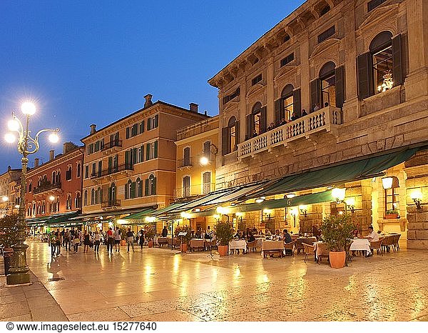 geography / travel  Italy  Veneto  Verona  restaurants on the Piazza Bra