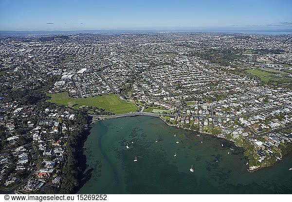 geography / travel  New Zealand  Herne Bay  Coxs Bay and Westmere  Auckland  North Island  aerial