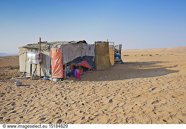 geography / travel  Oman  Bedouin camp at Wahiba Sands  one of the most popular tourisit destinations in Oman.