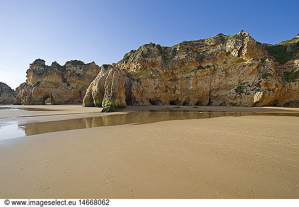 geography / travel  Portugal  Alvor  Praia dos Tres Irmaos