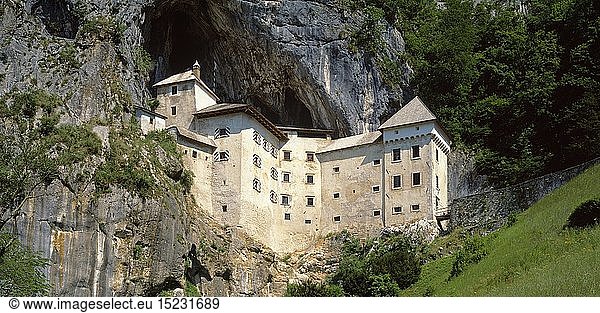 geography / travel  Slovenia  Notranjska  near Postojna  Predjama Castle. A 16th Century Castle famous for its association with Erazem Lueger  a robber baron  like Robin Hood.