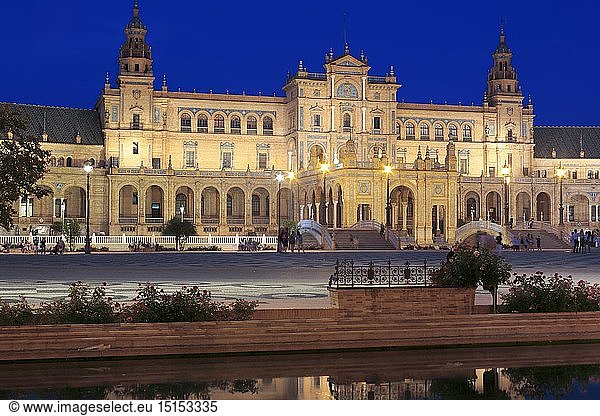 geography / travel  Spain  Plaza de Espana at night  Seville  Andalusia