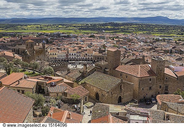 geography / travel  Spain  Trujillo  Trujillo  Cityscape from the bell-tower of Santa Maria la Mayor church  Extremadura