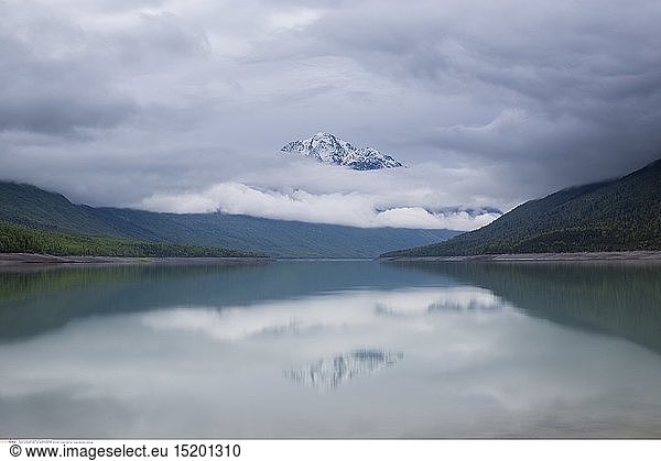 geography / travel  USA  Alaska  Eklutna lake  Bold Peak  Chugach State Park  Chugach Mountains  Anchorage