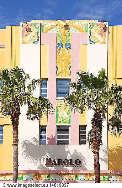 geography / travel  USA  Florida  Miami  Art Deco District  Ocean Drive