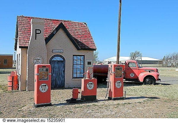 geography / travel  USA  Texas  McLean  historic petrol station  McLean  route 66  Texas