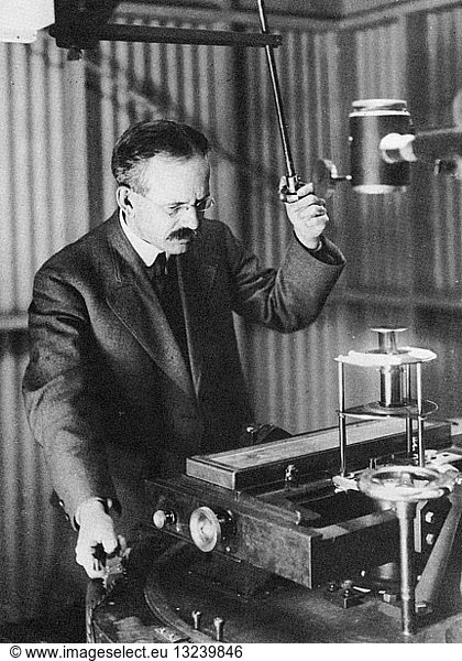 George Ellery Hale (1868-1938) American astronomer. Director of Yerkes (1895-1905) and Mount Wilson (1904-1923) observatories. Research on sunspots. Hale in 1907 observing sunspots. Courtesy Mount Wilson and Palomar Observatories.