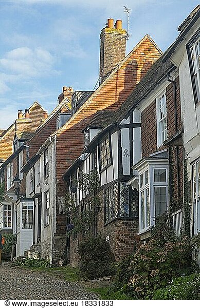 Gepflasterte Mermaid Street  Rye  East Sussex  England  Großbritannien  Europa