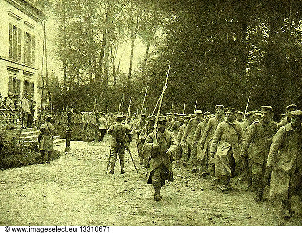 German prisoners of war following the Second Battle of Artois (Deuxieme ...