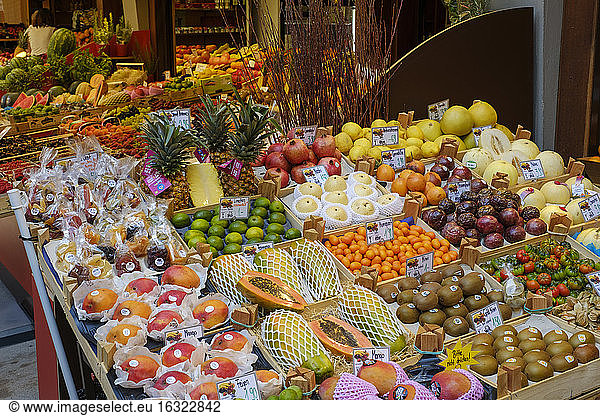 Germany  Augsburg  fruit stand on market