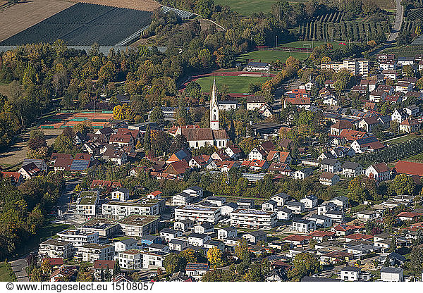 Germany  Baden-Wuerrttemberg  Lake Constance  Oberteuringen  village view with church St. Martin