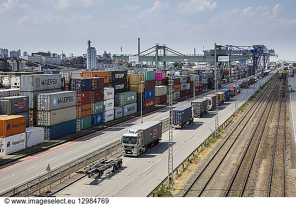 Germany  Baden-Wuerttemberg  Mannheim  Muehlauhafen  Container terminal