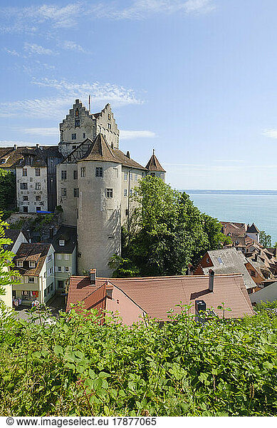 Germany  Baden-Wurttemberg  Meersburg  Meersburg Castle and surrounding houses in summer