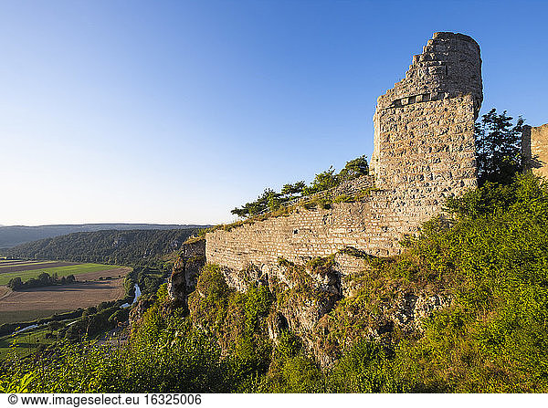 Germany  Bavaria  Altmuehl Valley  castle ruin Arnsberg and Altmuehl