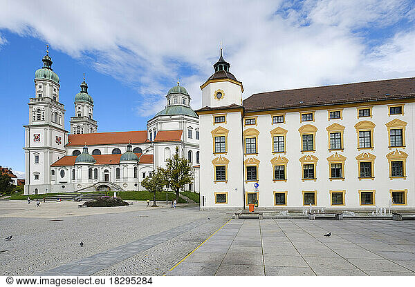Germany  Bavaria  Kempten  Residenz Kempten museum with St. Lorenz Basilica in background