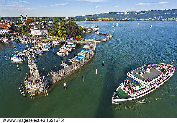 Germany  Bavaria  Lindau  View of port with excursion boat