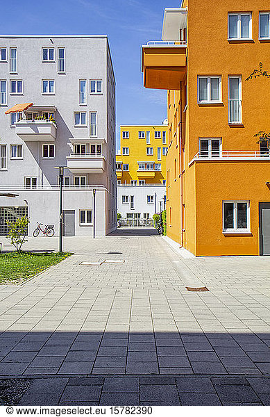 Germany  Bavaria  Munich  Pavement in front of apartment buildings in Theresienpark