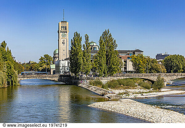 Germany  Bavaria  Munich  View of Deutsches Museum and Isar river