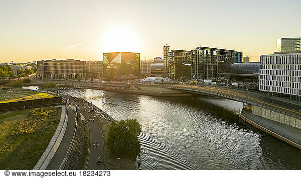 Germany  Berlin  Elevated view of Spree river flowing through city at sunset