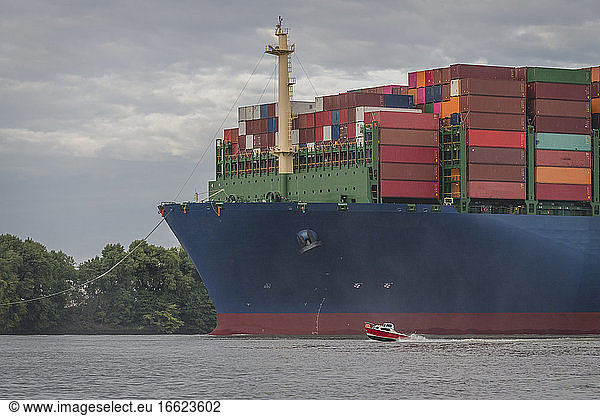 Germany  Hamburg  Container ship on Elbe river