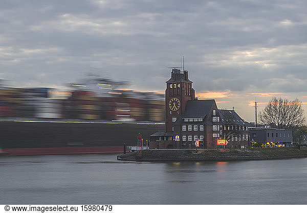 Germany  Hamburg  Lotsenhaus Seemannshoft seen from passing ship