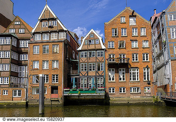 Germany  Hamburg  Nikolaifleet canal and historical townhouses