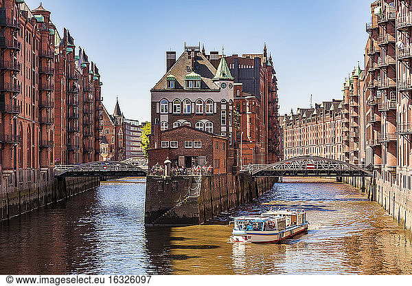 Germany  Hamburg  Old Warehouse District and water castle