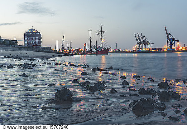 Germany  Hamburg  Ovelgonne port at low tide
