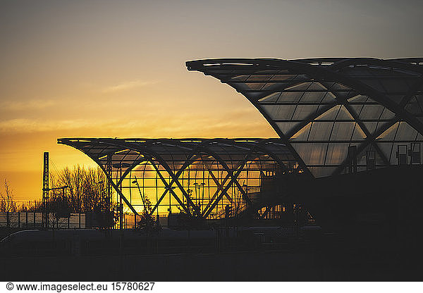 Germany  Hamburg  Silhouette of Elbbrucken station at sunrise