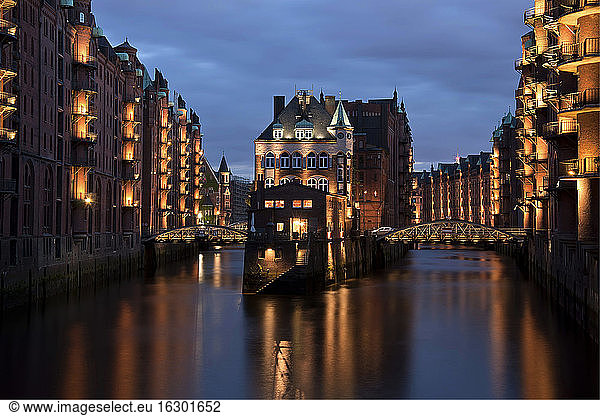 Germany  Hamburg  View of water castle
