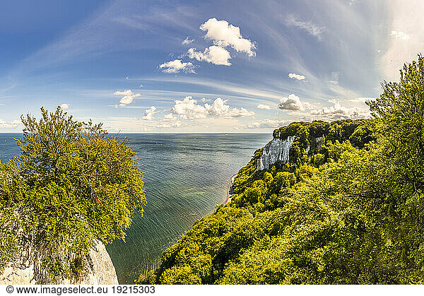 Germany  Mecklenburg-Vorpommern  Baltic Sea seen from clifftop on Rugen island