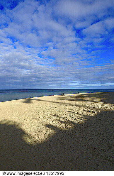 Germany  Mecklenburg-Vorpommern  Sellin  Clouds over sandy beach of Rugen island