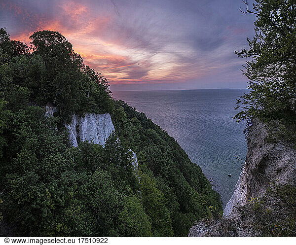 Germany  Mecklenburg-Western Pomerania  Stubbenkammer chalk cliffs at dusk