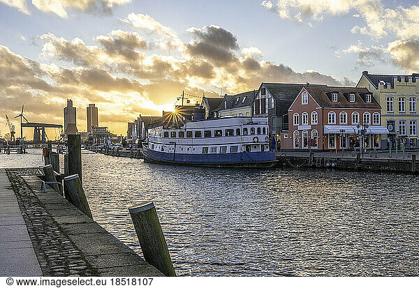 Germany  North Frisia  Husum  City harbor at sunset