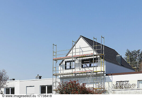 Germany  North Rhine-Westphalia  Cologne  Renovation of modern suburban house