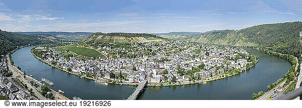 Germany  Rhineland-Palatinate  Traben-Trarbach  Panoramic view of riverside town in Mosel Valley