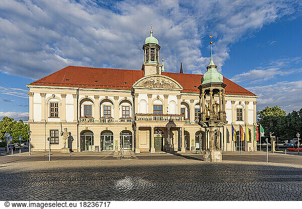 Germany  Saxony-Anhalt  Magdeburg  Magdeburger Reiter statue in front of historic town hall