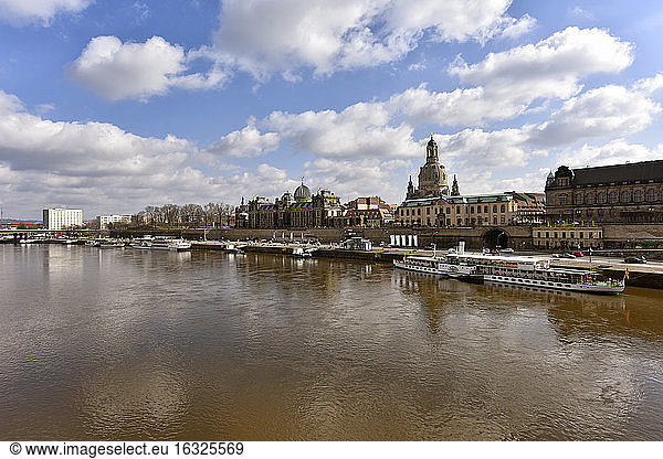 Germany  Saxony  Dresden  old town and Elbe river