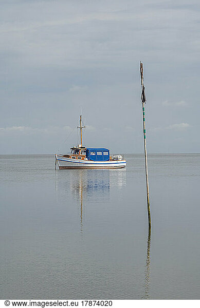 Germany  Schleswig-Holstein  Pellworm  Fishing boat at low tide