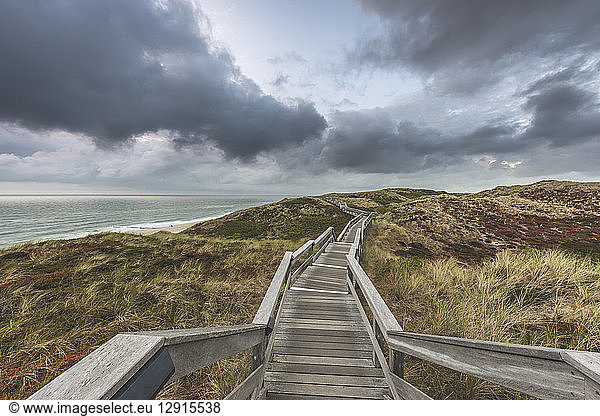 Germany Schleswig-Holstein Sylt Wenningstedt boardwalk to the beach