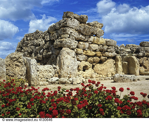 Ggantija Megalit-Tempel  Trilithen  Apsis  UNESCO Weltkulturerbe  Gozo  Malta  Mittelmeer