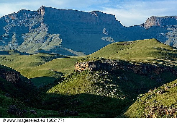 Giant's Castle Peak. Giant's Castle Wildreservat. Ukhlahlamba Drakensberg Park. KwaZulu Natal. Süd Afrika.
