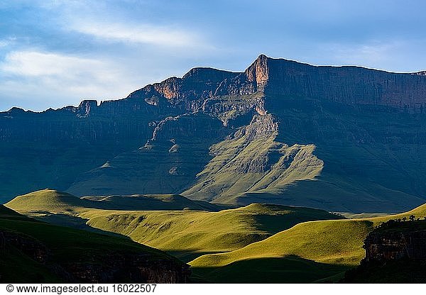 Giant's Castle Peak. Giant's Castle Wildreservat. Ukhlahlamba Drakensberg Park. KwaZulu Natal. Süd Afrika.