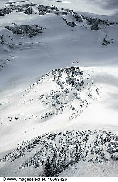 Glacial crevasses  Waxeggkees Glacier  high alpine landscape  Zillertal Alps  Zillertal  Tyrol  Austria  Europe