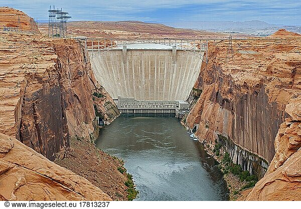 Glen Canyon Damm am Lake Powell  Arizona  USA  Nordamerika