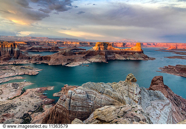 Glen Canyon National Recreational Area  Großes Wasser  Utah  USA