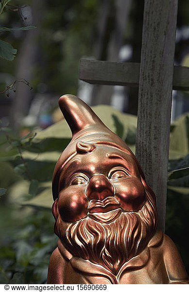 gnomes  copper  metallic